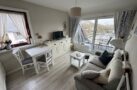 https://sylt-ferienhaus-ferienwohnung.de/wp-content/uploads/2025/04/WohnzimmerBalkon.jpg